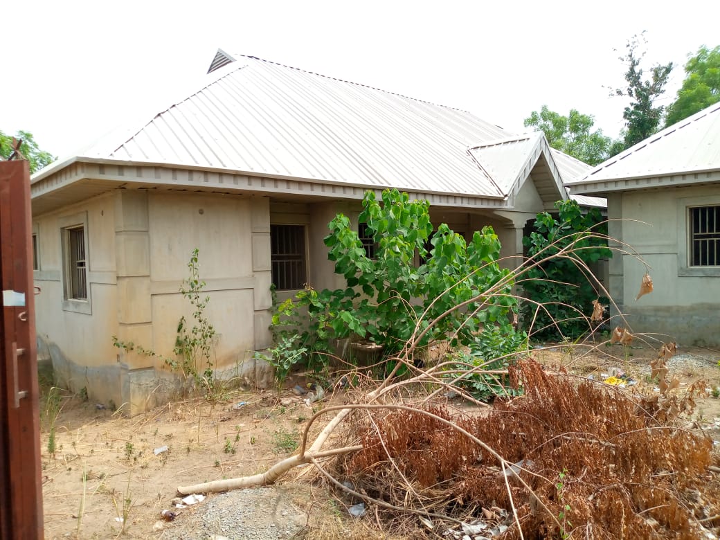 4 units of 2bedroom flat